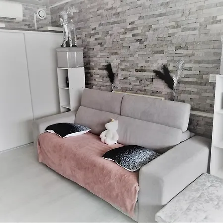 Studio Cosy Et Moderne A Deux Pas Des Plages Et Des Commerces *